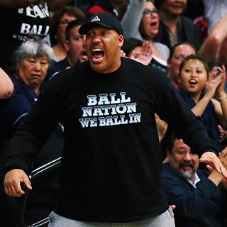 🏀LINK IN BIO🏀 LaVar Ball making his own Big Baller Brand signature line? Which Brand will sign Lonzo? Nice Kicks Staff sounds off and offers opinions on all the talk around the Ball family • Tap our link in bio and let us know your thoughts in the comments!
#NiceKicks